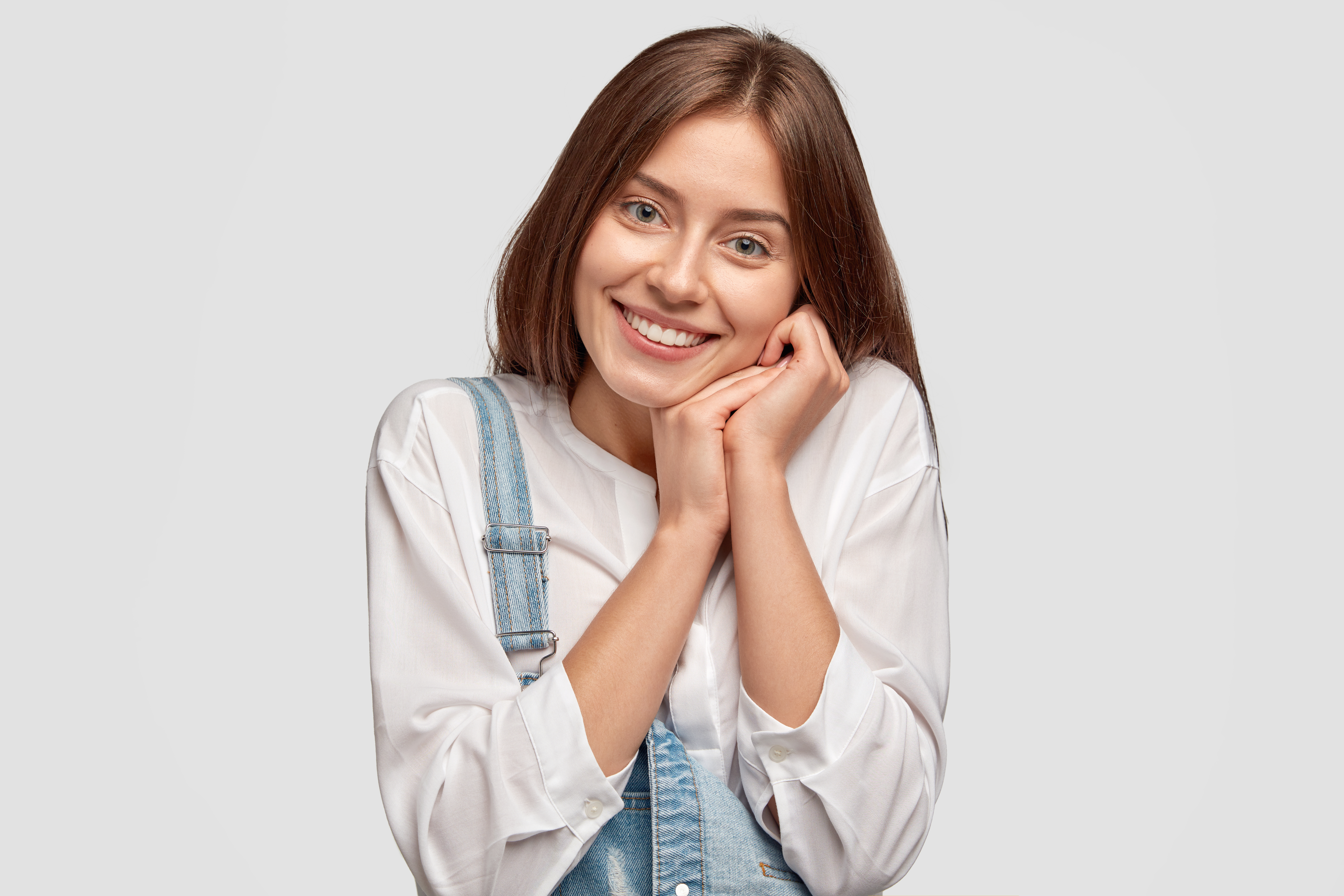 Dental implant illustration